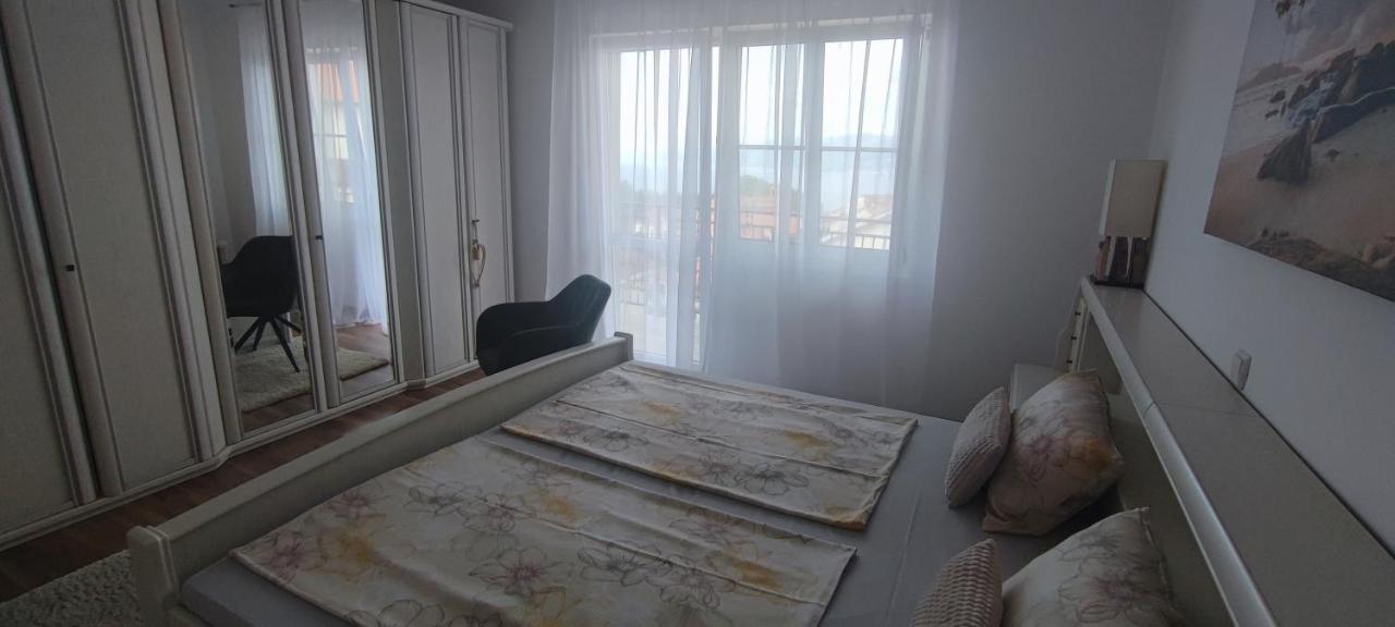 리예카 Modern And Cosy With Panorama View 아파트 외부 사진