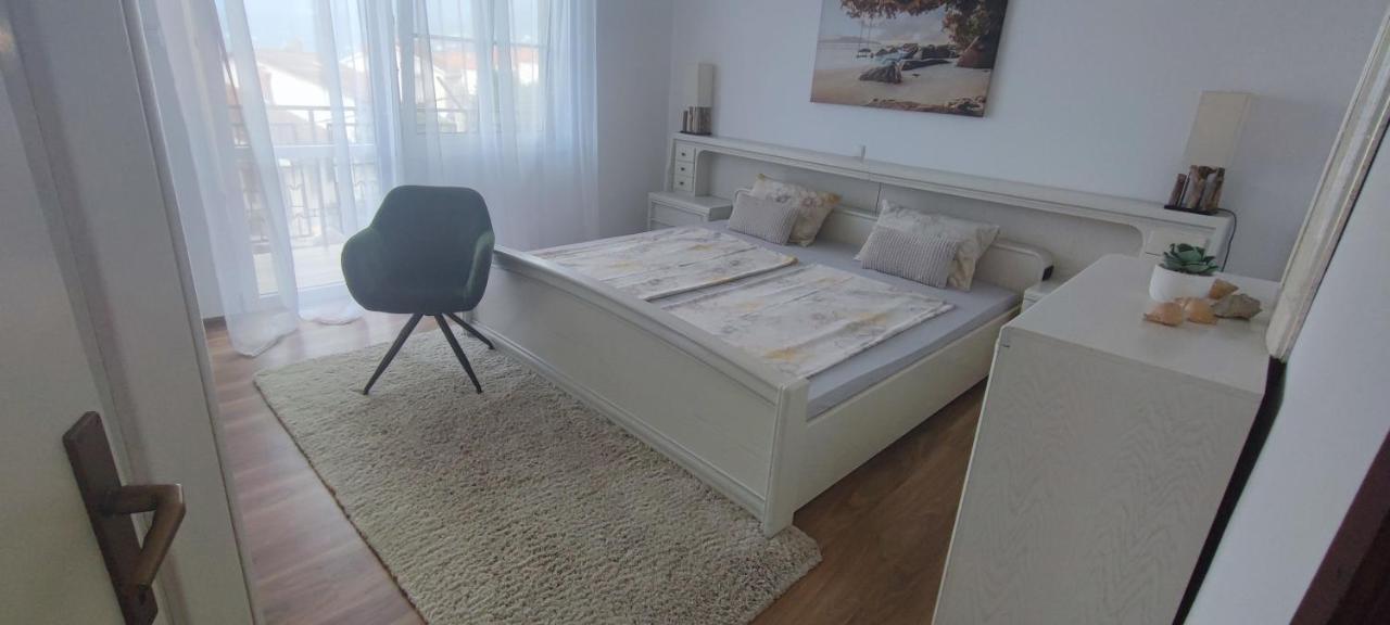 리예카 Modern And Cosy With Panorama View 아파트 외부 사진